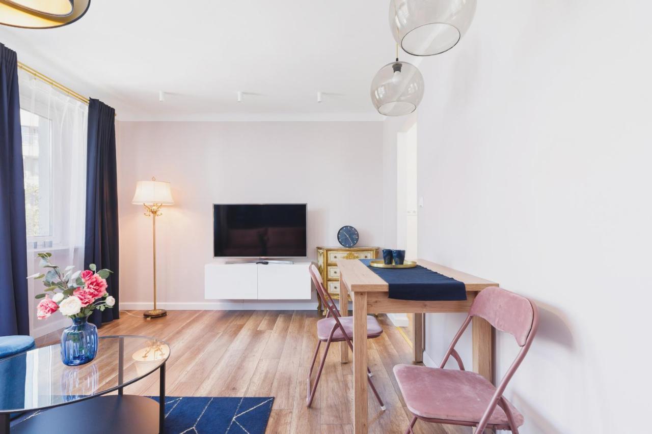 Apartament Przy Bulwarach Wislanych Kosciuszki By Noclegi Renters Krakow Exterior photo