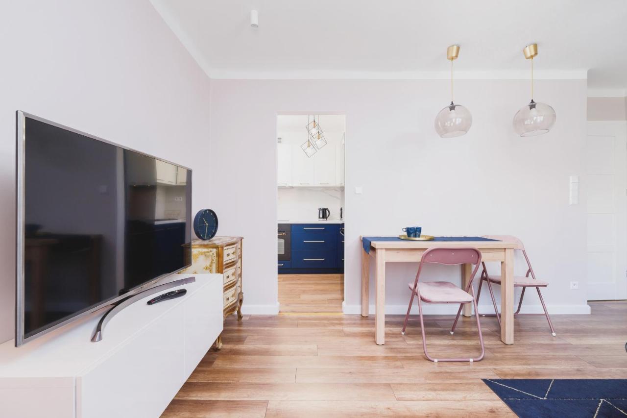 Apartament Przy Bulwarach Wislanych Kosciuszki By Noclegi Renters Krakow Exterior photo